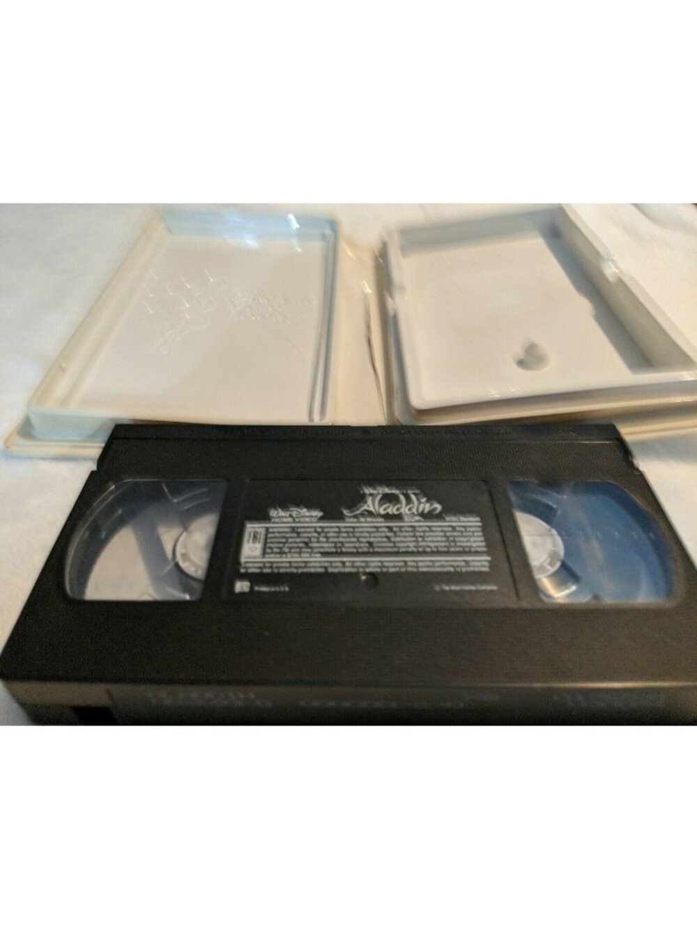 Vintage Disney Aladdin VHS Tape With Clamshell Case Damaged
